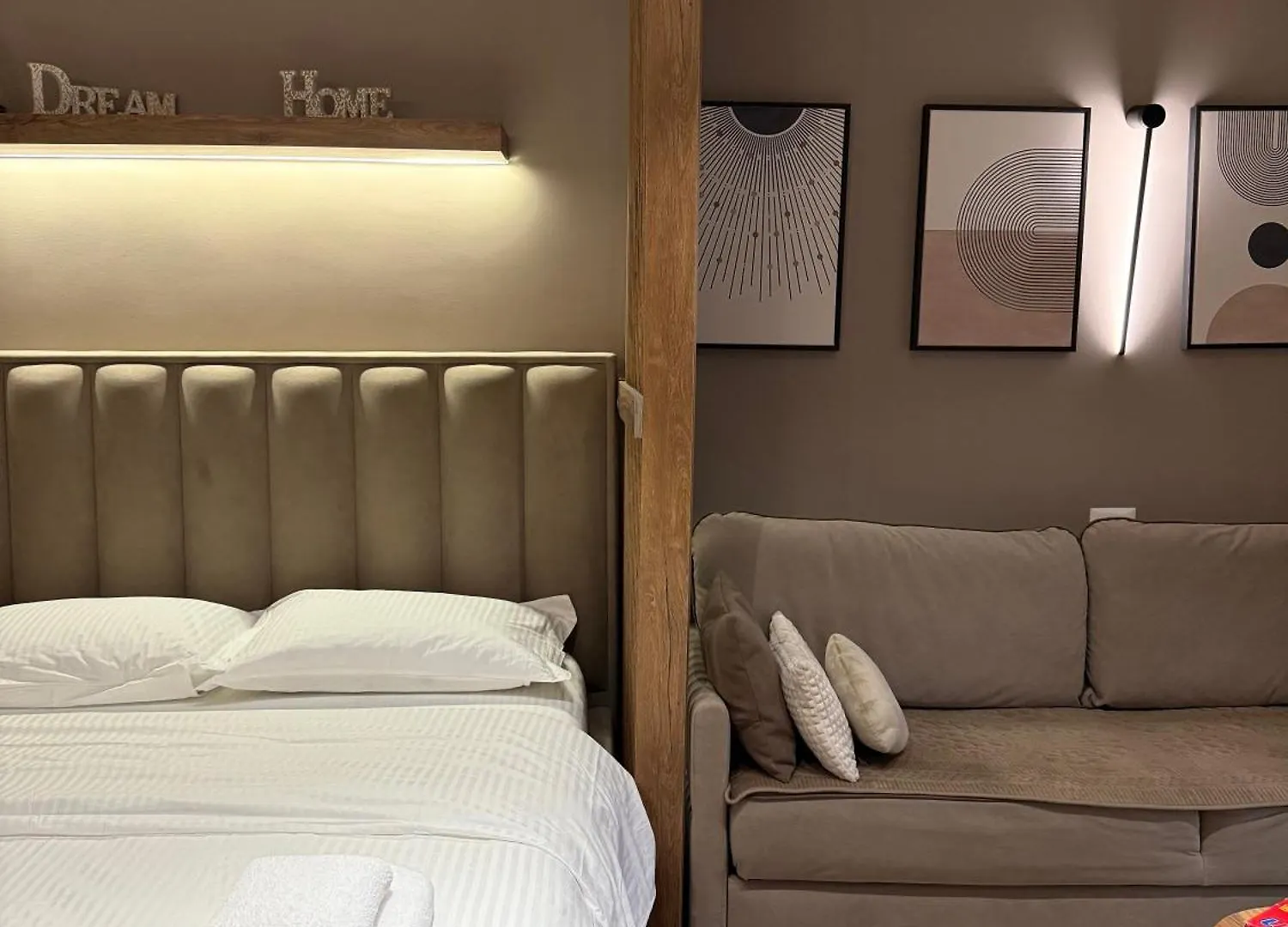 4Seasonsgea , Deluxe Studio , City Centre , Tirana Albania